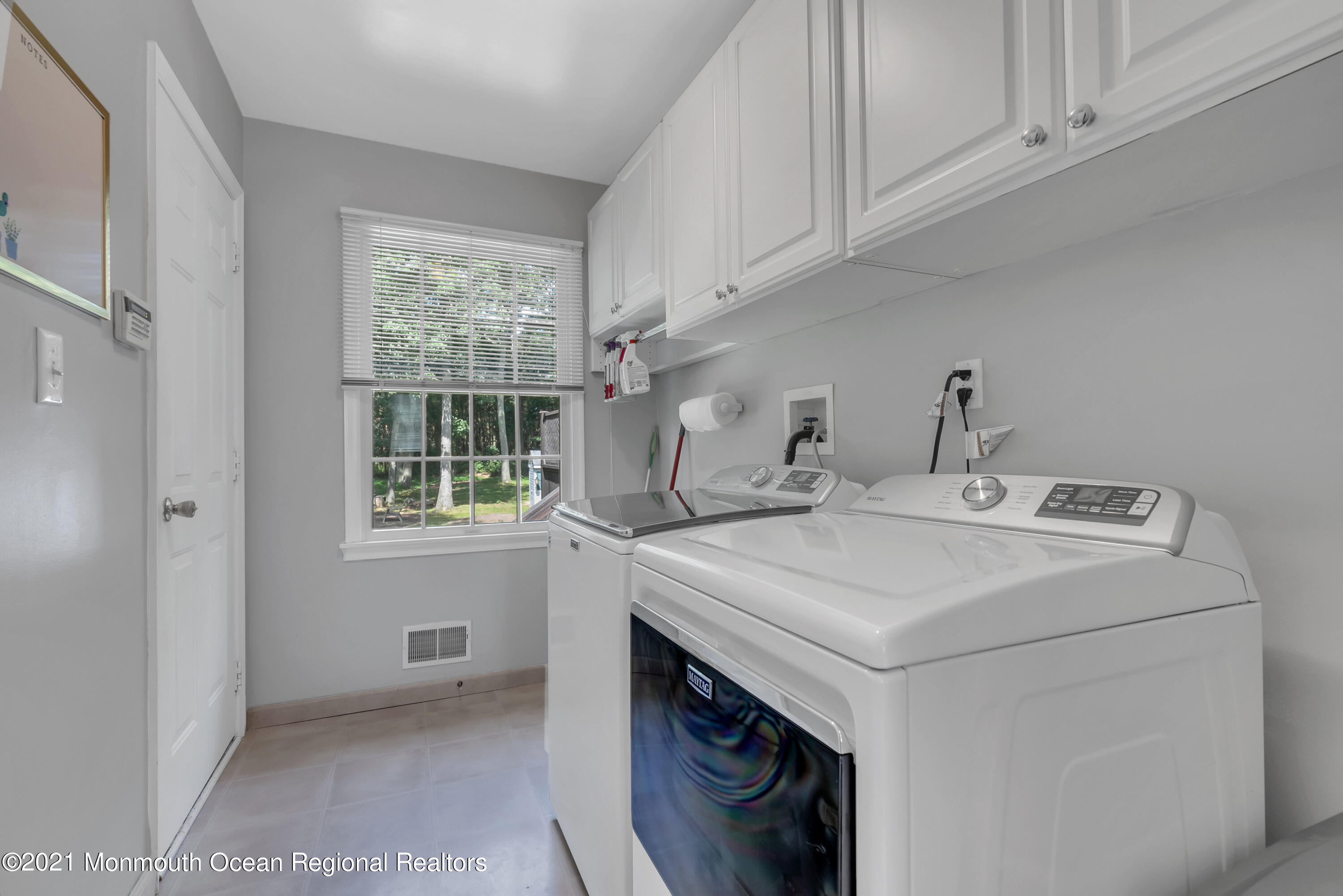 16 River Edge Drive Jackson, NJ 08527 - Photo 21 of 48 020_mjb01806