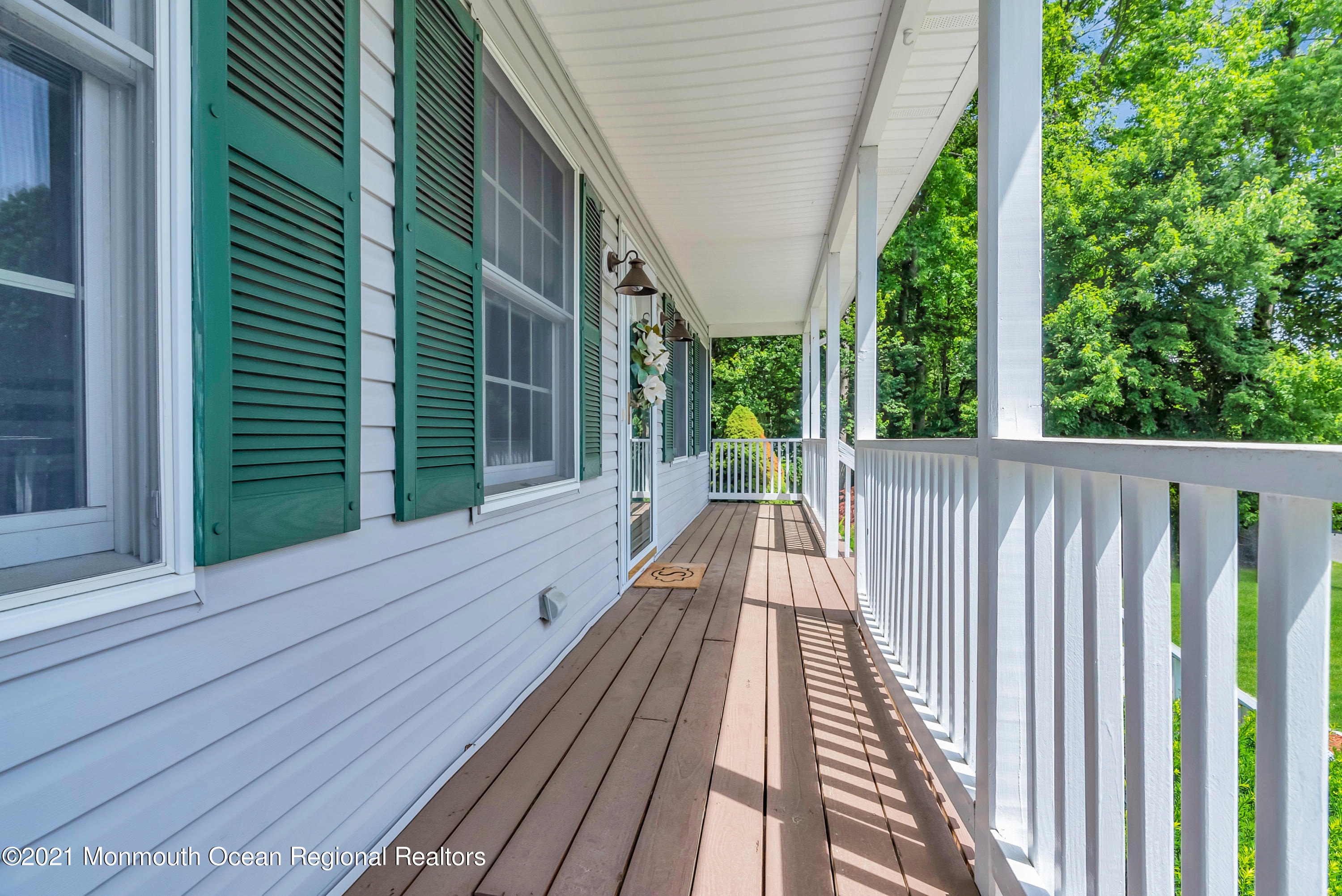 16 River Edge Drive Jackson, NJ 08527 - Photo 9 of 48 008_mjb01971_1