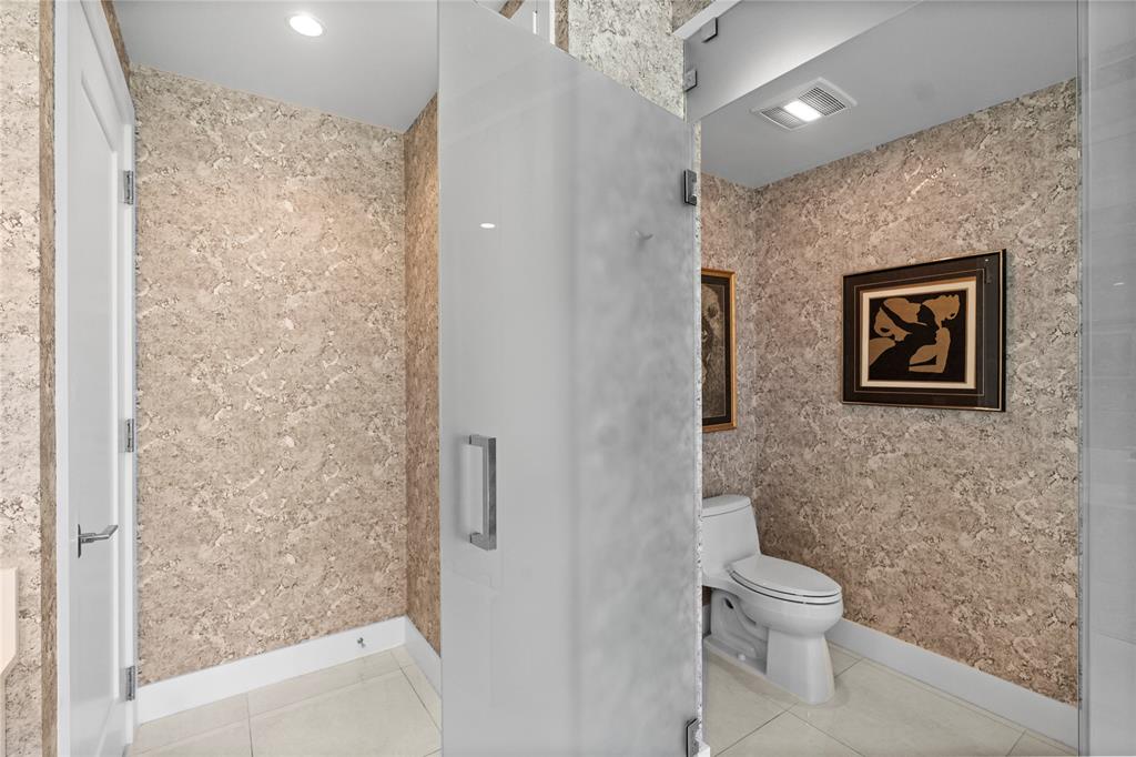 100 East Las Olas Boulevard, Unit 1901 Fort Lauderdale, FL 33301 - Photo 24 of 83 a bathroom with a toilet and a shower