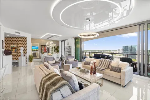 $1,595,000 | 100 East Las Olas Boulevard, Unit 1901, Fort Lauderdale, FL 33301