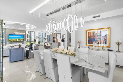 $1,595,000 | 100 East Las Olas Boulevard, Unit 1901, Fort Lauderdale, FL 33301