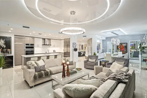 $1,595,000 | 100 East Las Olas Boulevard, Unit 1901, Fort Lauderdale, FL 33301