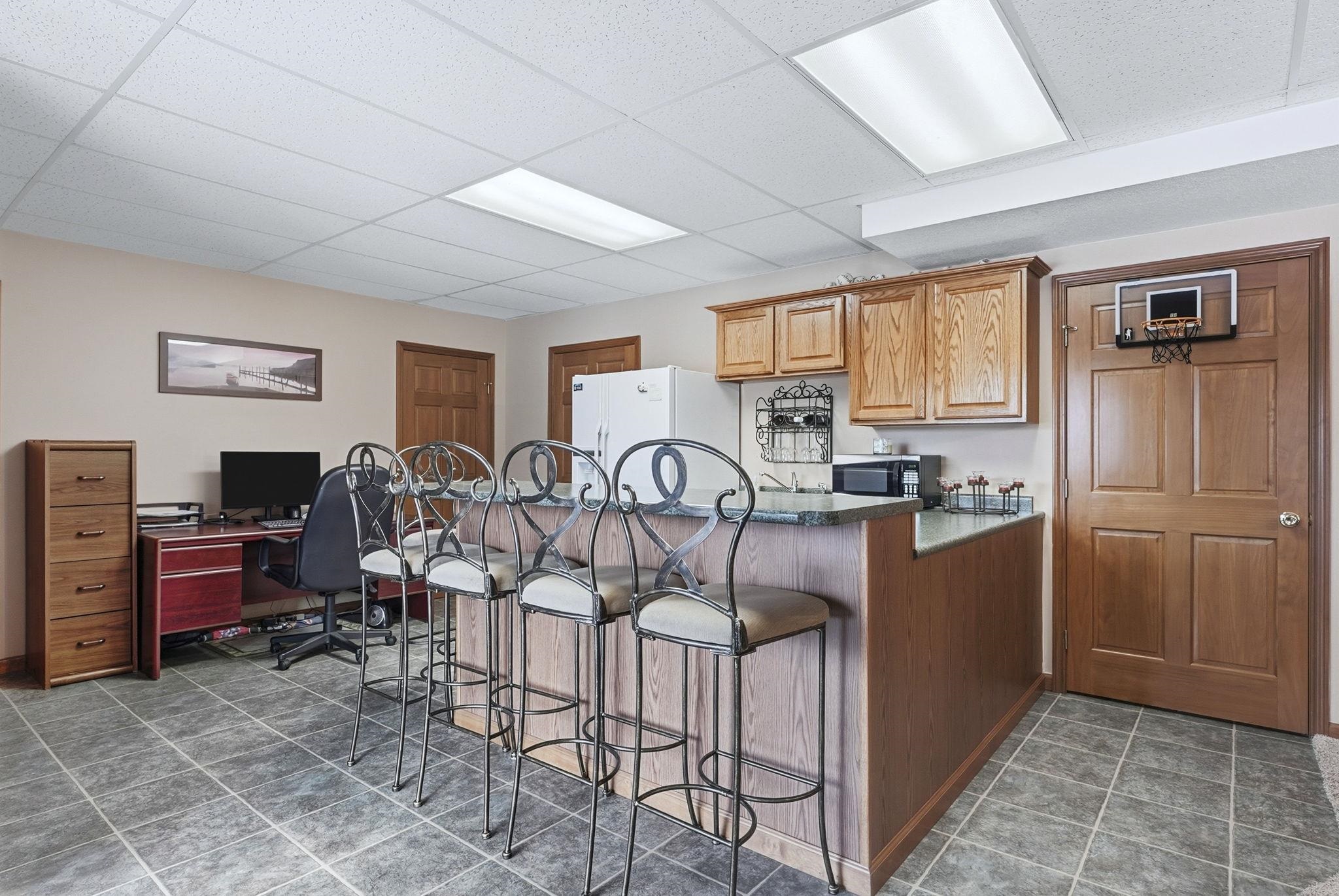 1116 Butler Place Angola, IN 46703 - Photo 3 of 35