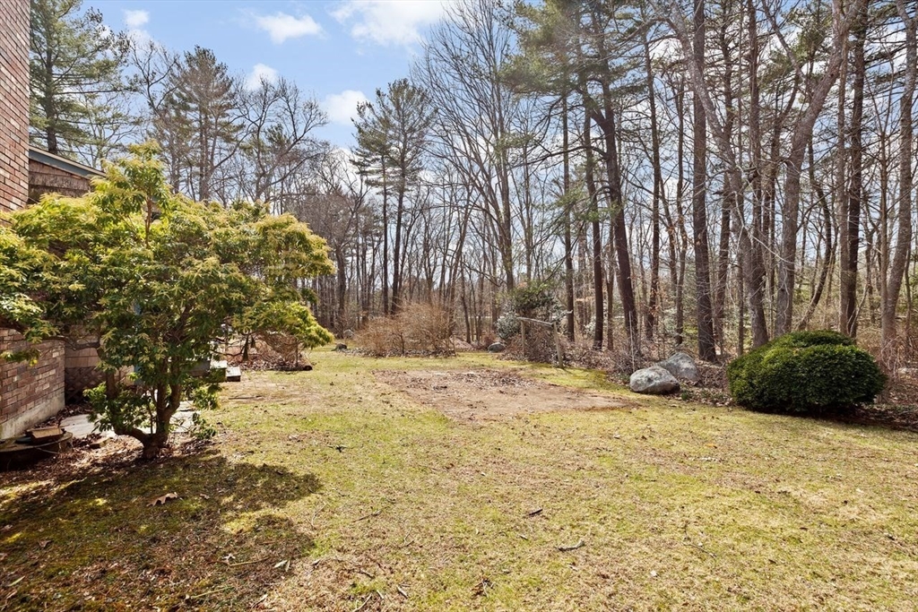 65 Pine Street Norwell, MA 02061 - Photo 25 of 35