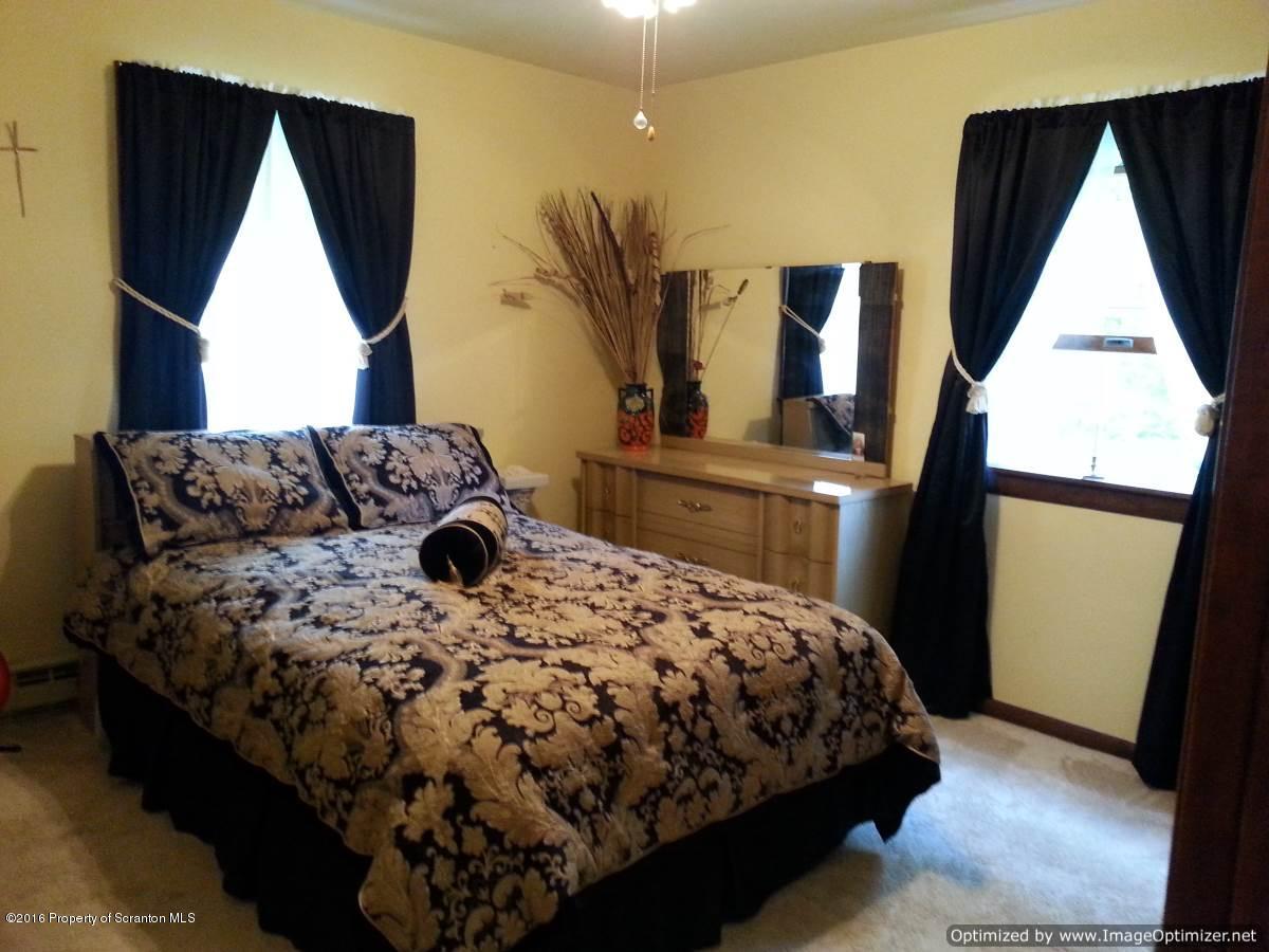 1019 Newton Road Clarks Summit, PA 18411 - Photo 15 of 42 Gallery Image 15