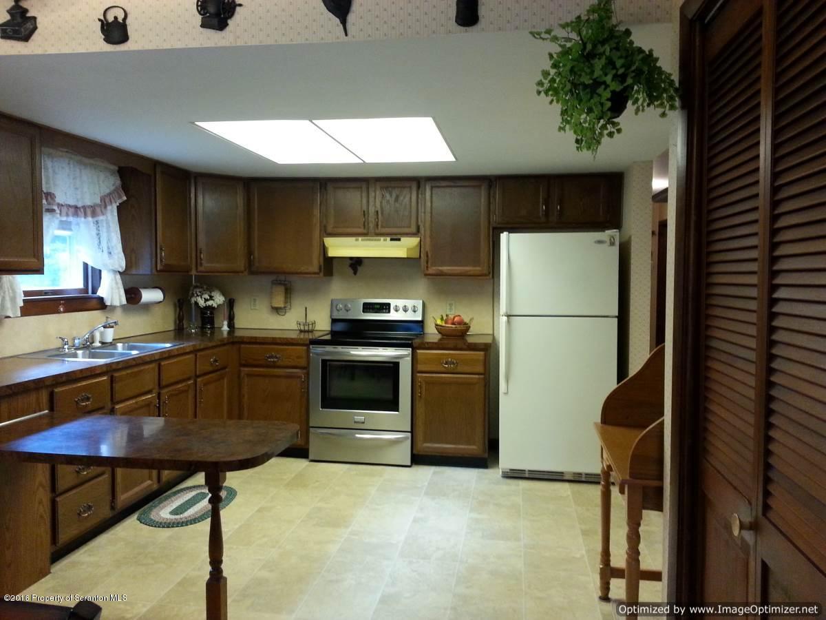 1019 Newton Road Clarks Summit, PA 18411 - Photo 9 of 42 Gallery Image 9