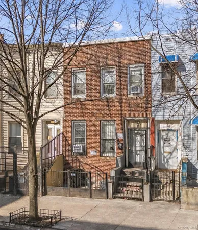$600,000 | 769 Union Avenue | Woodstock
