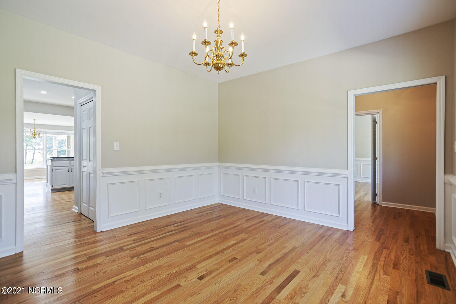 1228 Liberty Landing Road Southeast Winnabow, NC 28479 - Photo 25 of 94 Dining Room