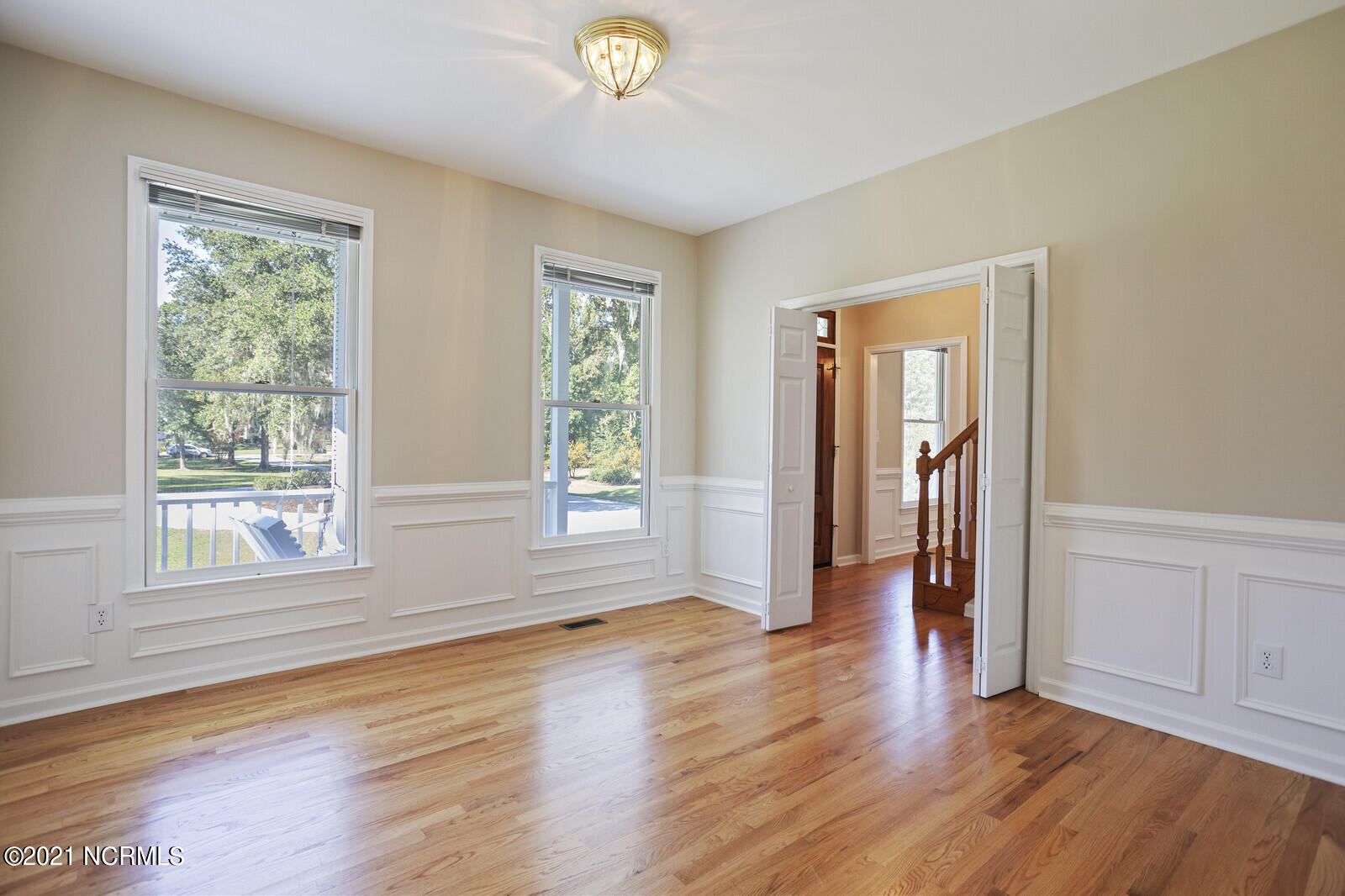 1228 Liberty Landing Road Southeast Winnabow, NC 28479 - Photo 27 of 94 Living Room