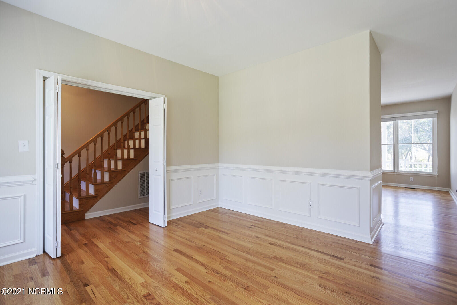 1228 Liberty Landing Road Southeast Winnabow, NC 28479 - Photo 28 of 94 Living Room
