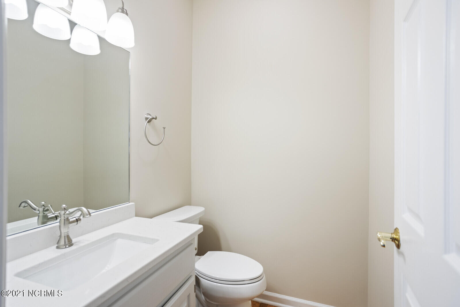 1228 Liberty Landing Road Southeast Winnabow, NC 28479 - Photo 10 of 94 Powder room