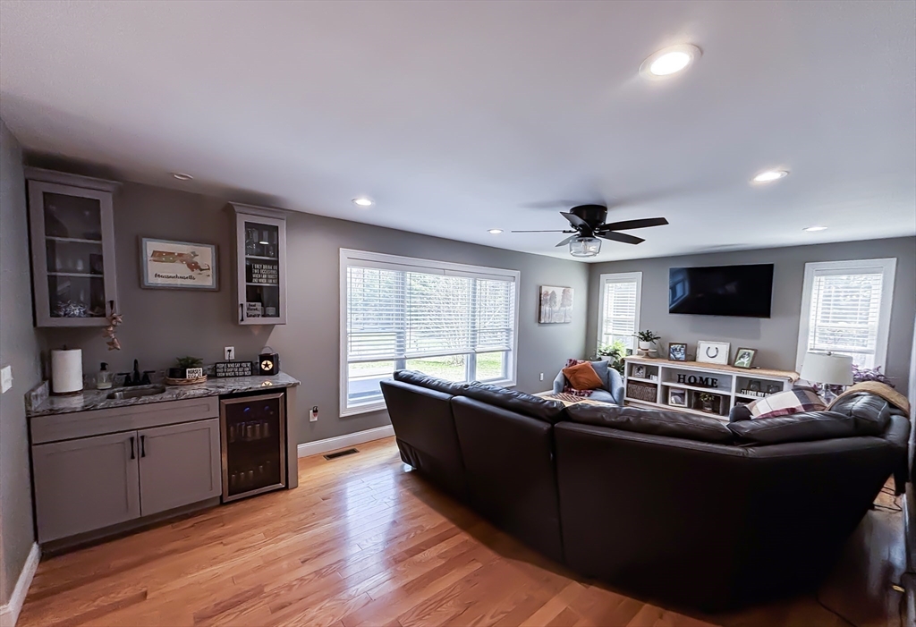 75 Kendall Street Granby, MA 01033 - Photo 6 of 33
