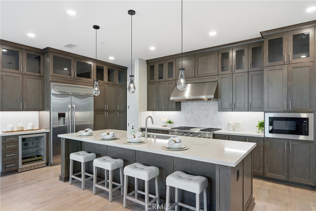 84 Rockinghorse Irvine, CA 92602 - Photo 9 of 41 Kitchen