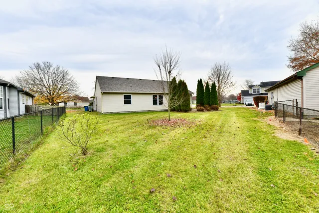 $235,000 | 106 Tracy Ridge Boulevard, Whiteland, IN 46184