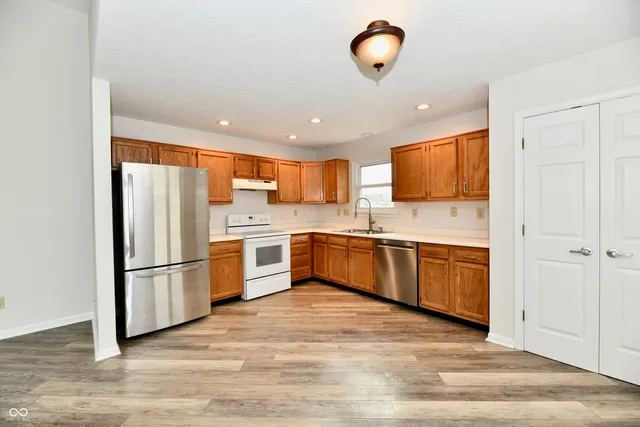 $235,000 | 106 Tracy Ridge Boulevard, Whiteland, IN 46184