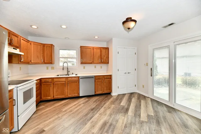 $235,000 | 106 Tracy Ridge Boulevard, Whiteland, IN 46184