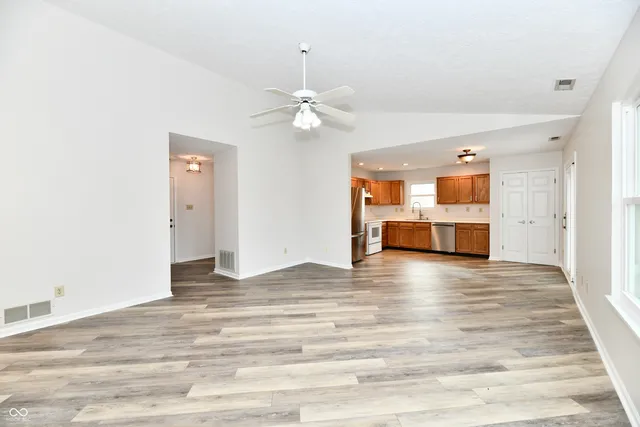 $235,000 | 106 Tracy Ridge Boulevard, Whiteland, IN 46184