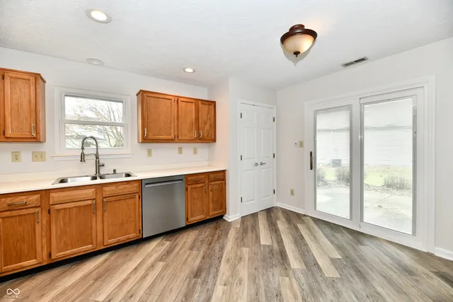 $235,000 | 106 Tracy Ridge Boulevard, Whiteland, IN 46184