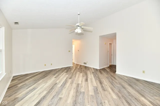 $235,000 | 106 Tracy Ridge Boulevard, Whiteland, IN 46184