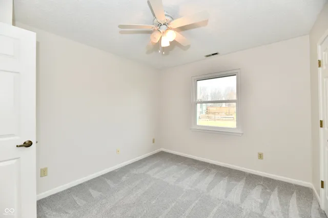 $235,000 | 106 Tracy Ridge Boulevard, Whiteland, IN 46184