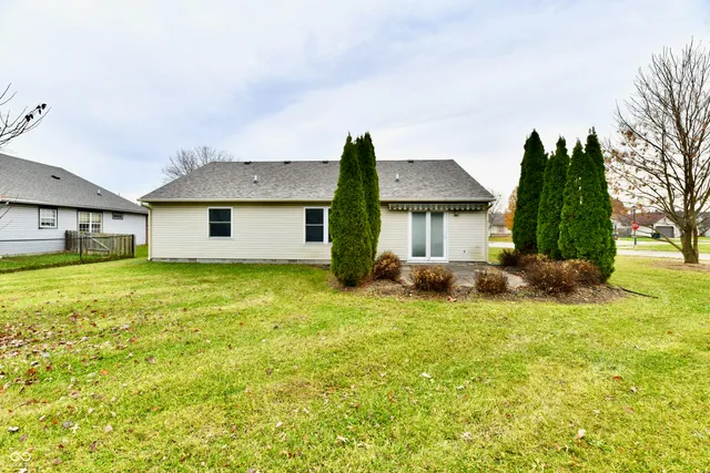 $235,000 | 106 Tracy Ridge Boulevard, Whiteland, IN 46184