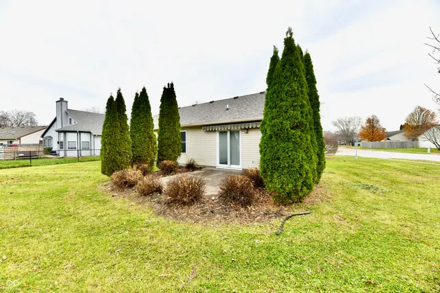 $235,000 | 106 Tracy Ridge Boulevard, Whiteland, IN 46184