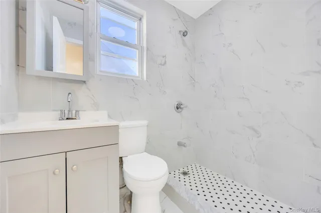 $1,175,000 | 100-35 204th Street | Hollis