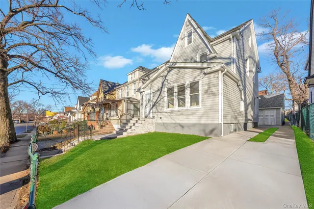 $1,175,000 | 100-35 204th Street | Hollis