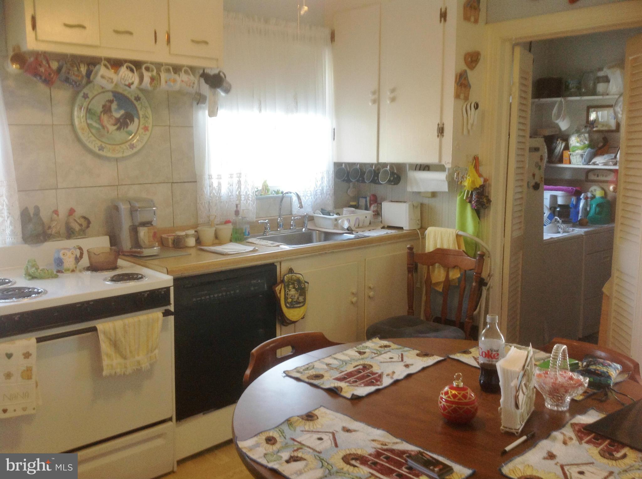 7205 Milligan Road Clinton, MD 20735 - Photo 11 of 22 Kitchen