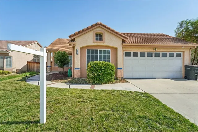 $2,800 | 3013 Pembroke Avenue, Hemet, CA 92545