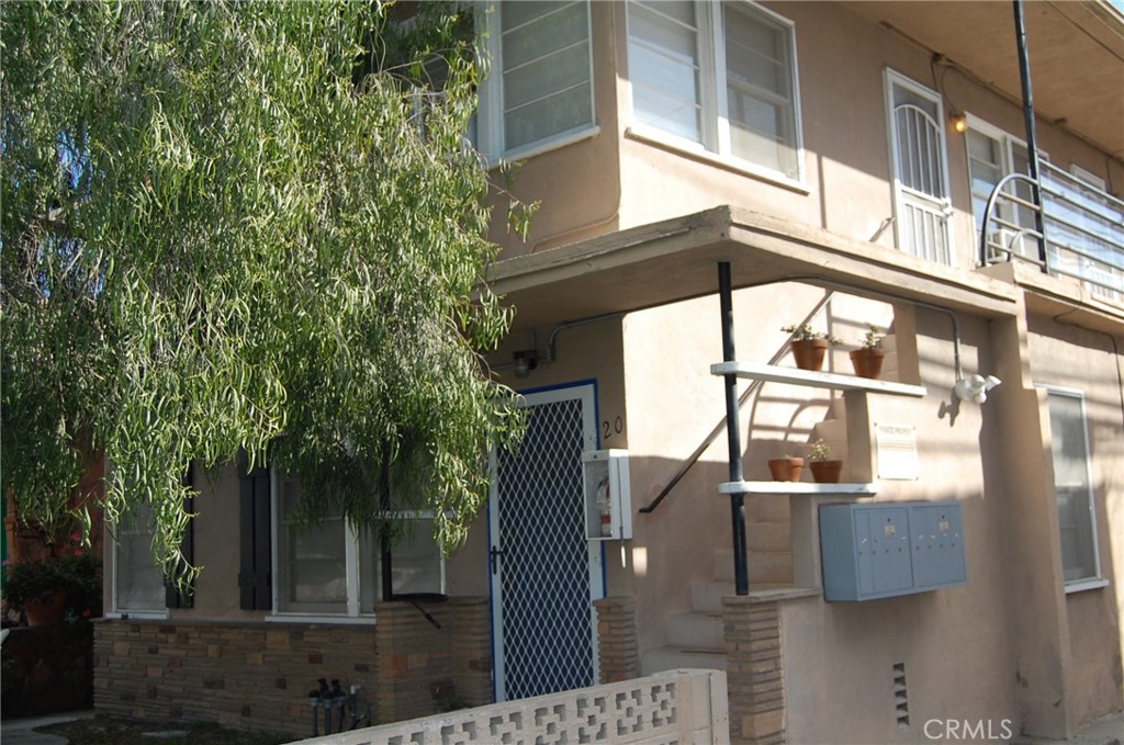 20 Roycroft Avenue Long Beach, CA 90803 - Photo 4 of 22 a view of a building from a windows