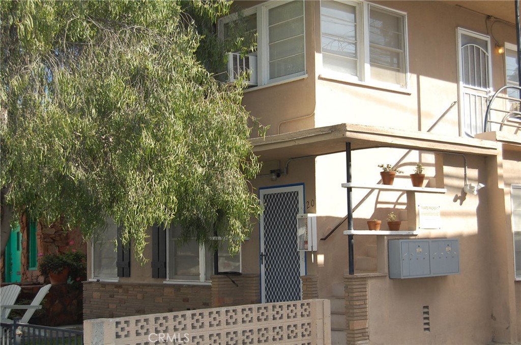 20 Roycroft Avenue Long Beach, CA 90803 - Photo 6 of 22