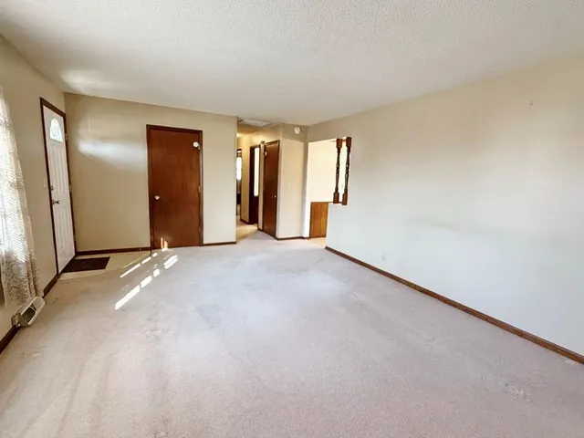 $139,900 | 1509 South Vernon Street, El Dorado Springs, MO 64744