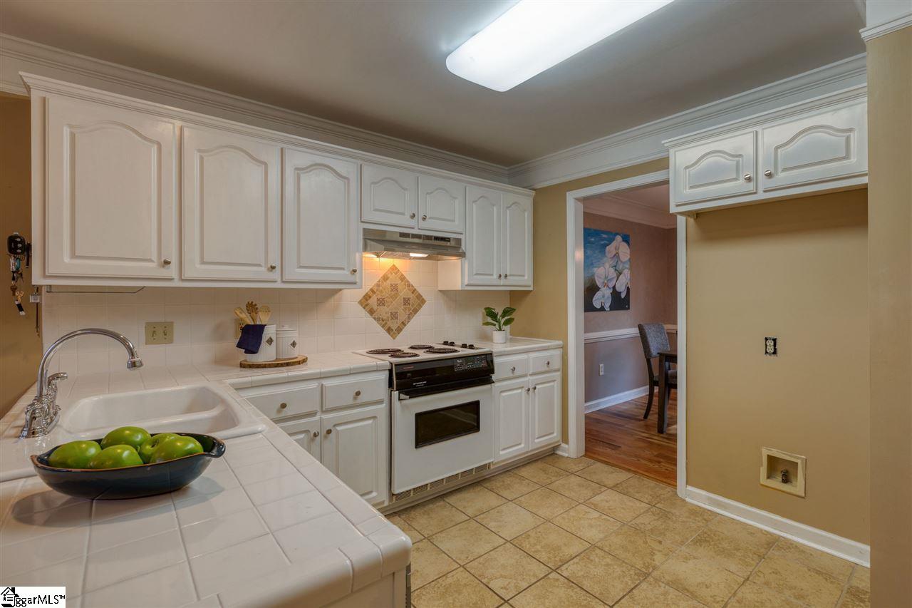 883 Shoresbrook Road Spartanburg, SC 29301 - Photo 10 of 24 Gallery Image 10