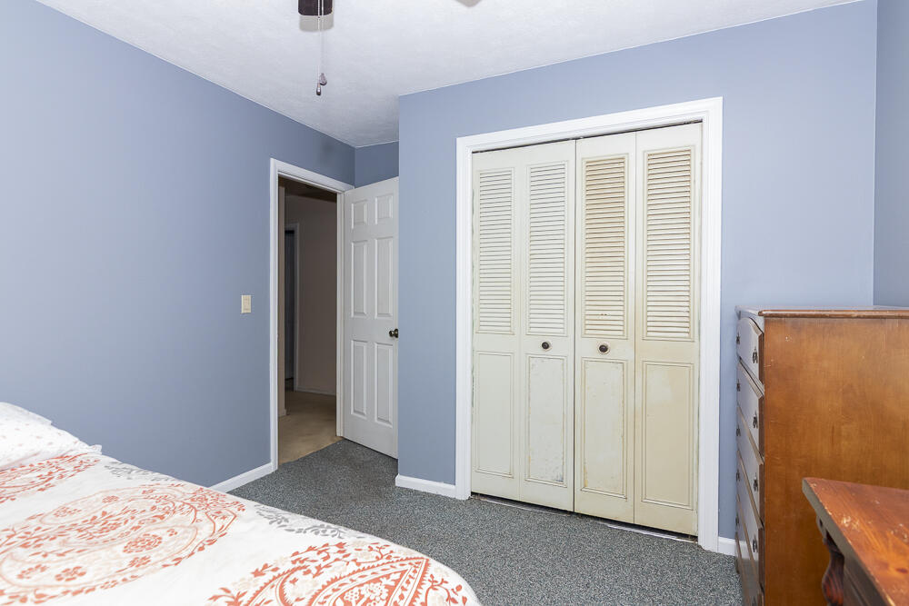 711 Piccadilly Road Kalamazoo, MI 49006 - Photo 12 of 26 711Piccadilly-4