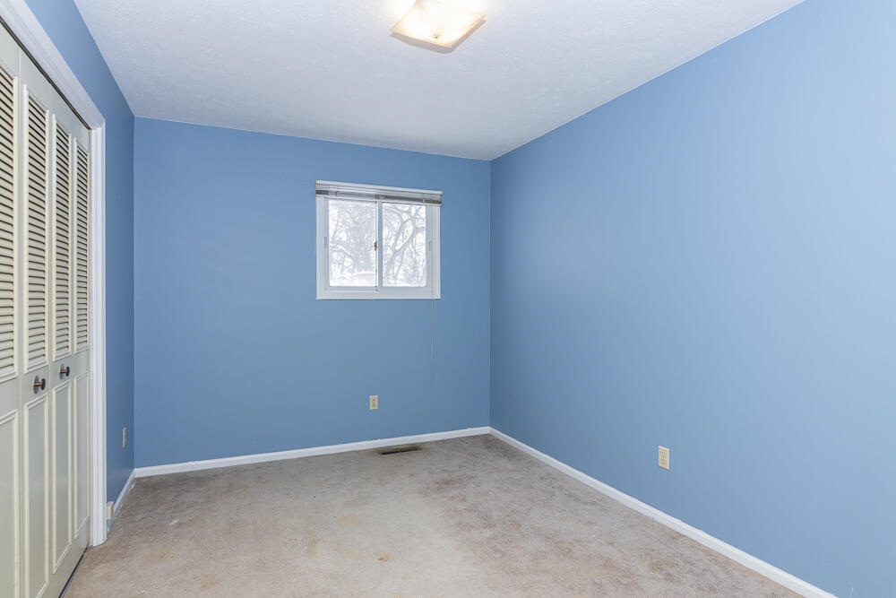 711 Piccadilly Road Kalamazoo, MI 49006 - Photo 13 of 26 711Piccadilly-5