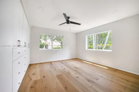 $675,000 | 100 Edgewater Drive, Unit 142, Coral Gables, FL 33133
