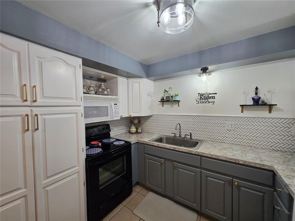 1902 Honour Road, Unit 8 Orlando, FL 32839 - Photo 7 of 38