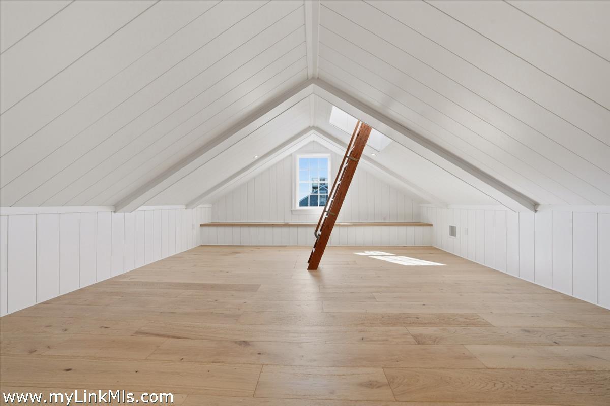 85 Orange Street Nantucket, MA 02554 - Photo 80 of 89 a view of an empty room