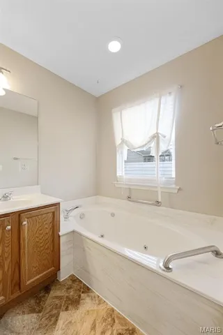 $355,000 | 5 Hotel Court, Imperial, MO 63052