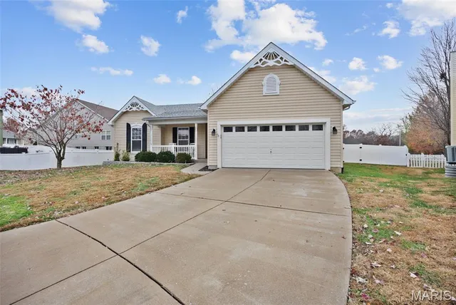 $355,000 | 5 Hotel Court, Imperial, MO 63052