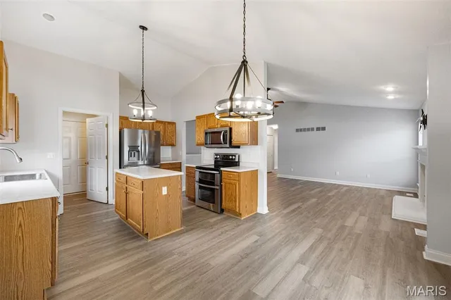 $355,000 | 5 Hotel Court, Imperial, MO 63052