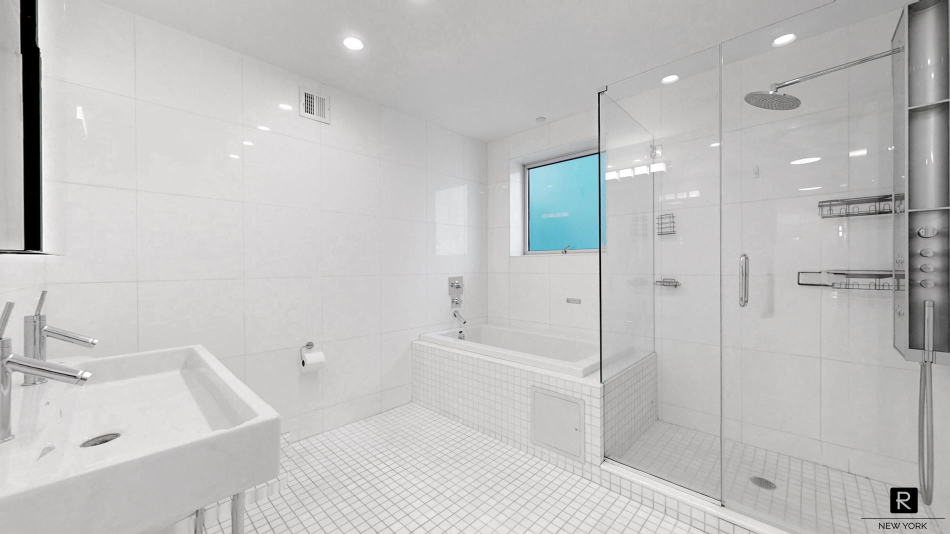 32 Clinton Street, Unit 4 Manhattan, NY 10002 - Photo 10 of 25
