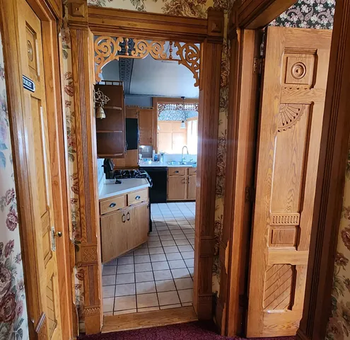 $405,000 | 919 3rd Avenue Southwest, Pipestone, MN 56164