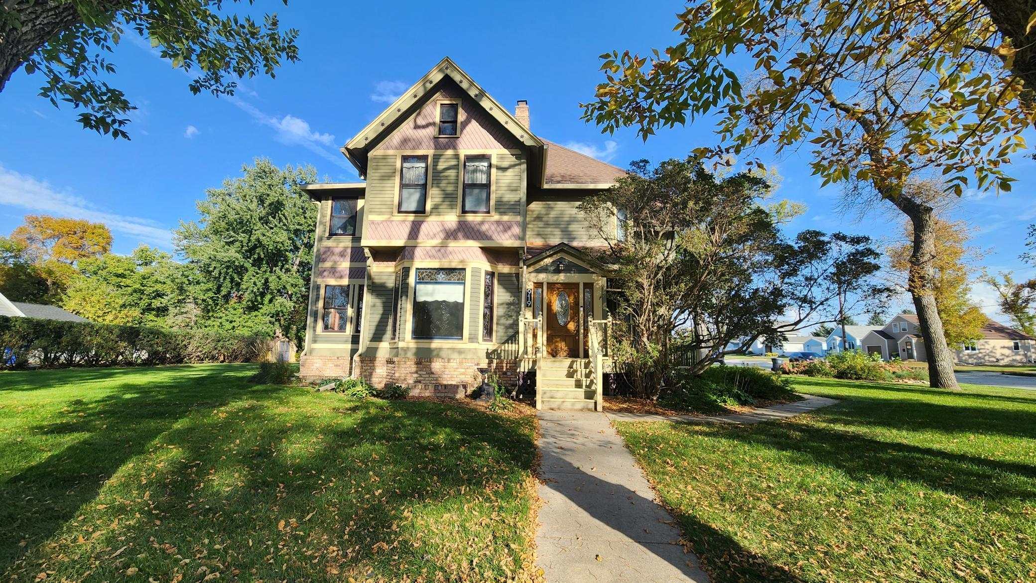 919 3rd Avenue Southwest Pipestone, MN 56164 - Photo 4 of 63
