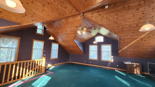 $405,000 | 919 3rd Avenue Southwest, Pipestone, MN 56164