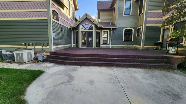 $405,000 | 919 3rd Avenue Southwest, Pipestone, MN 56164