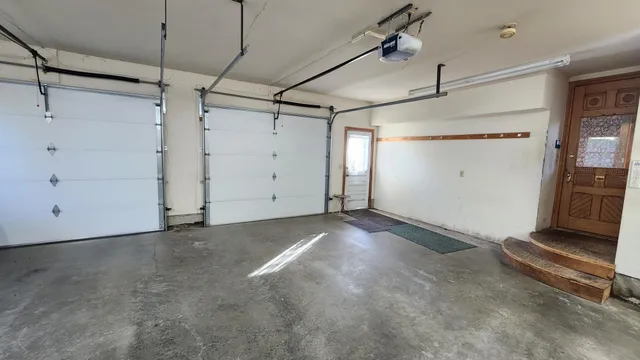 $405,000 | 919 3rd Avenue Southwest, Pipestone, MN 56164