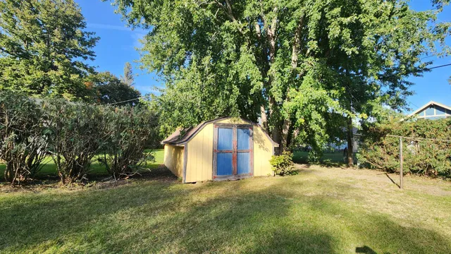 $405,000 | 919 3rd Avenue Southwest, Pipestone, MN 56164