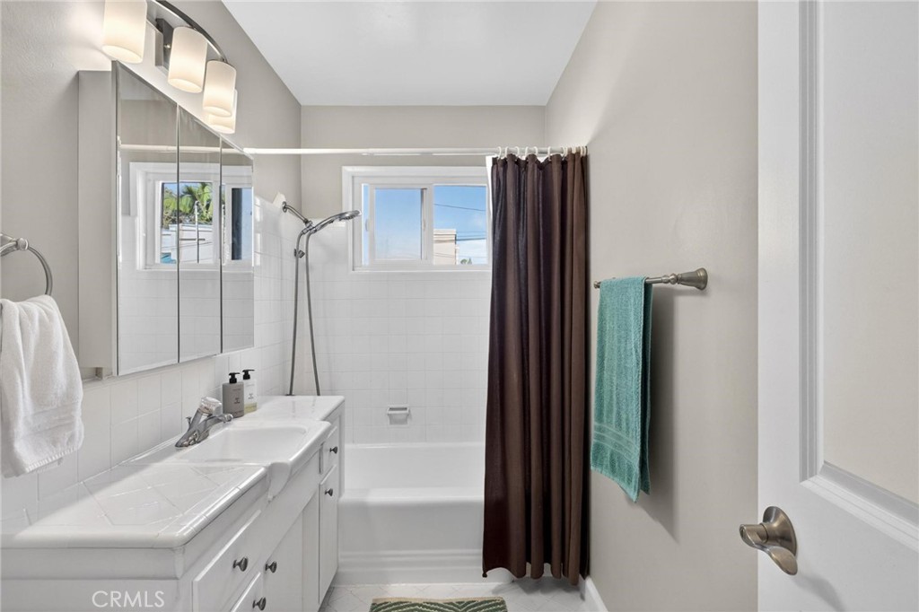 1057 East Appleton Street, Unit 10 Long Beach, CA 90802 - Photo 12 of 19